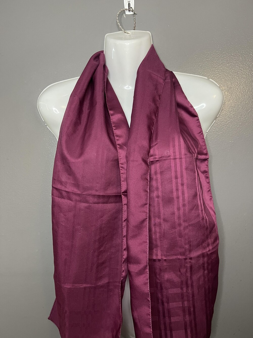 Casual Corner Scarf Womens Burgundy Made In Italy Polyester Oblong Wrap Shawl